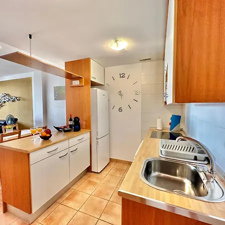 Black Rock Apartment