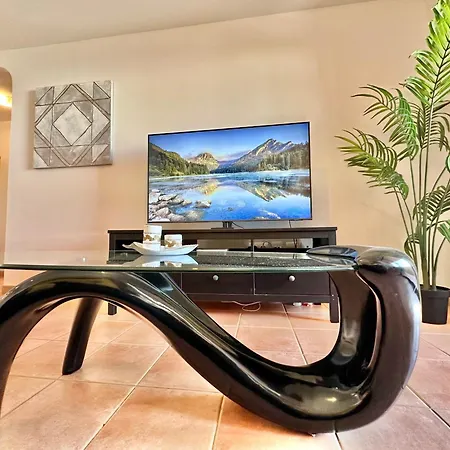 Black Rock Apartment Playa Paraiso (Tenerife)